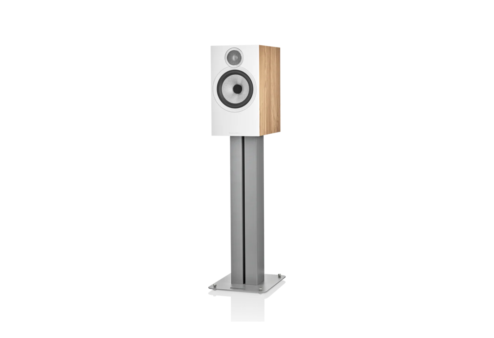 Bookshelf Speakers: The Perfect Choice for Powerful Sound in Compact Spaces