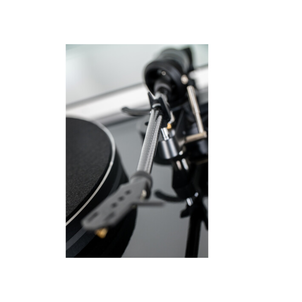 Elac Miracord 60 (MRC-601) - Manual Two-Speed Turntable