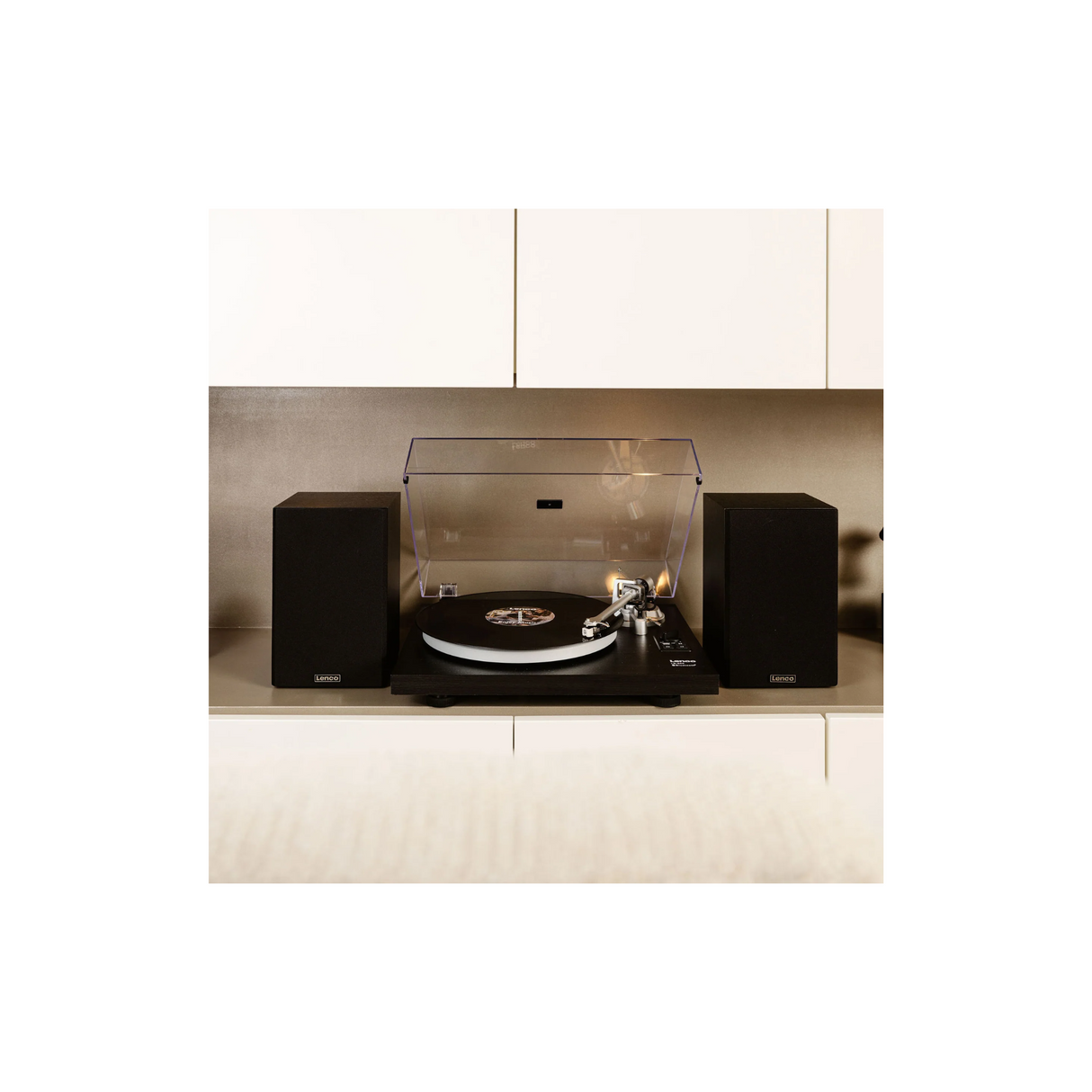 Lenco LS-500BK - Record player with built-in amplifier and Bluetooth plus Bookshelf Speakers (Black)