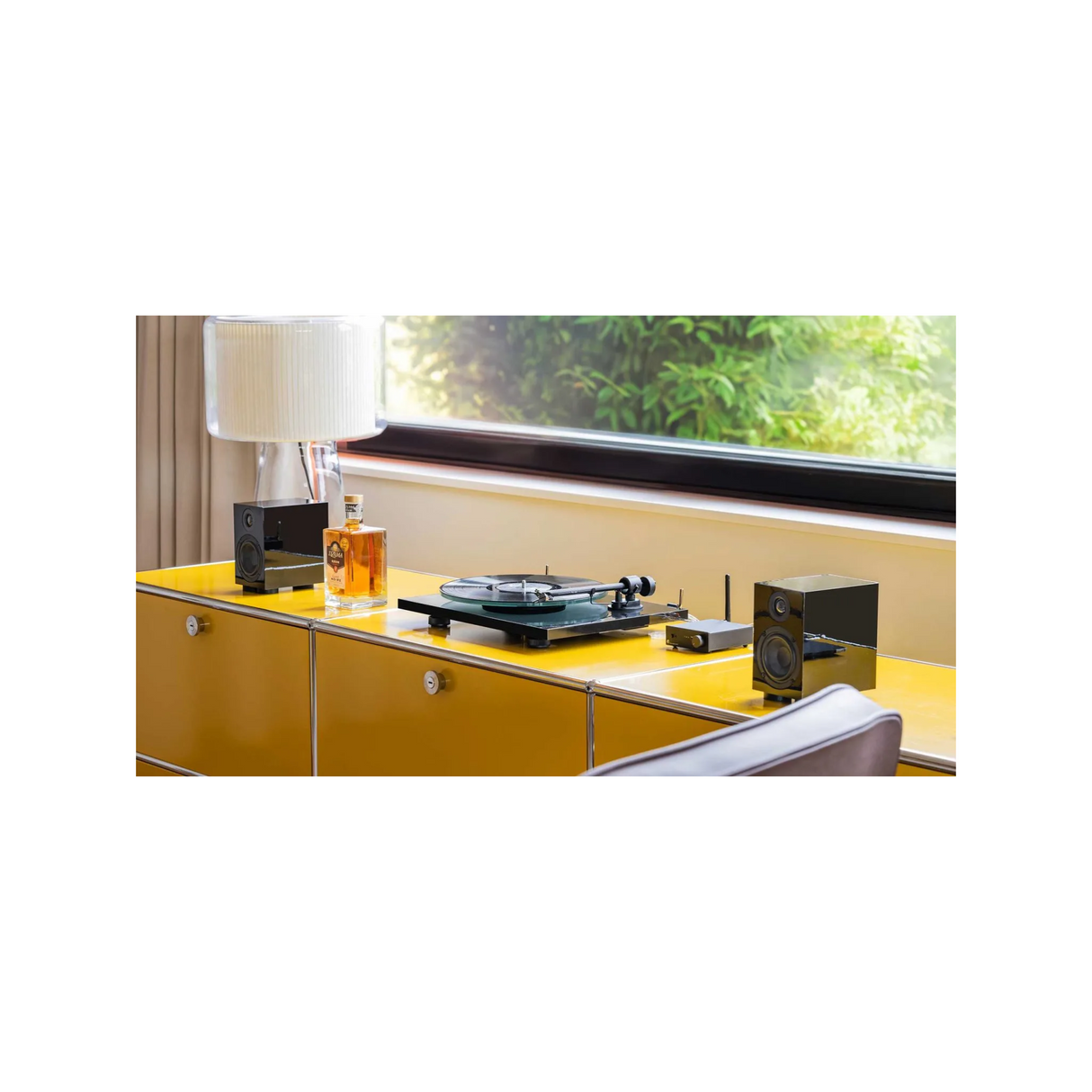 Pro-Ject T1 EVO BT Bluetooth Turntable - built-in MM phono preamp Turntable (Black)