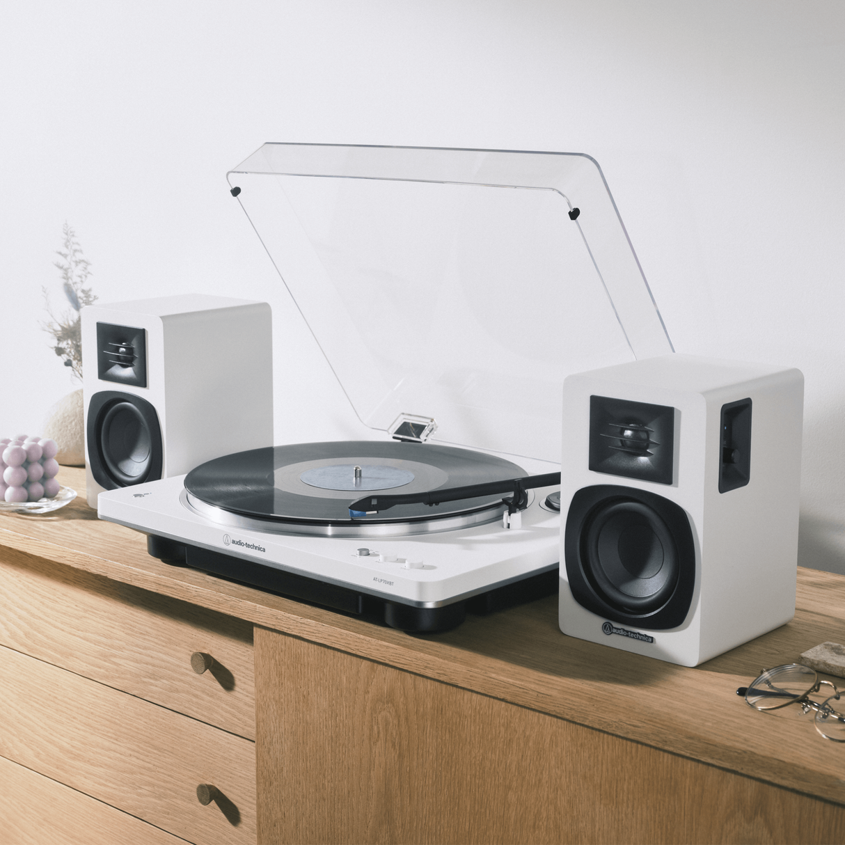 Audio Technica AT-SP3X - Active Powered Bookshelf Speakers (Pair) (White)