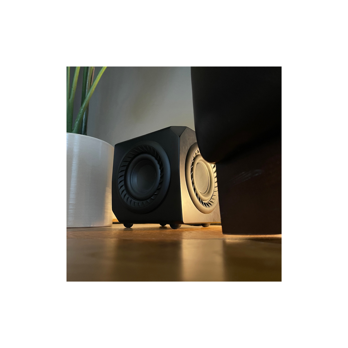 Lithe Audio 01675 - 4 Inches Wireless Active Subwoofer