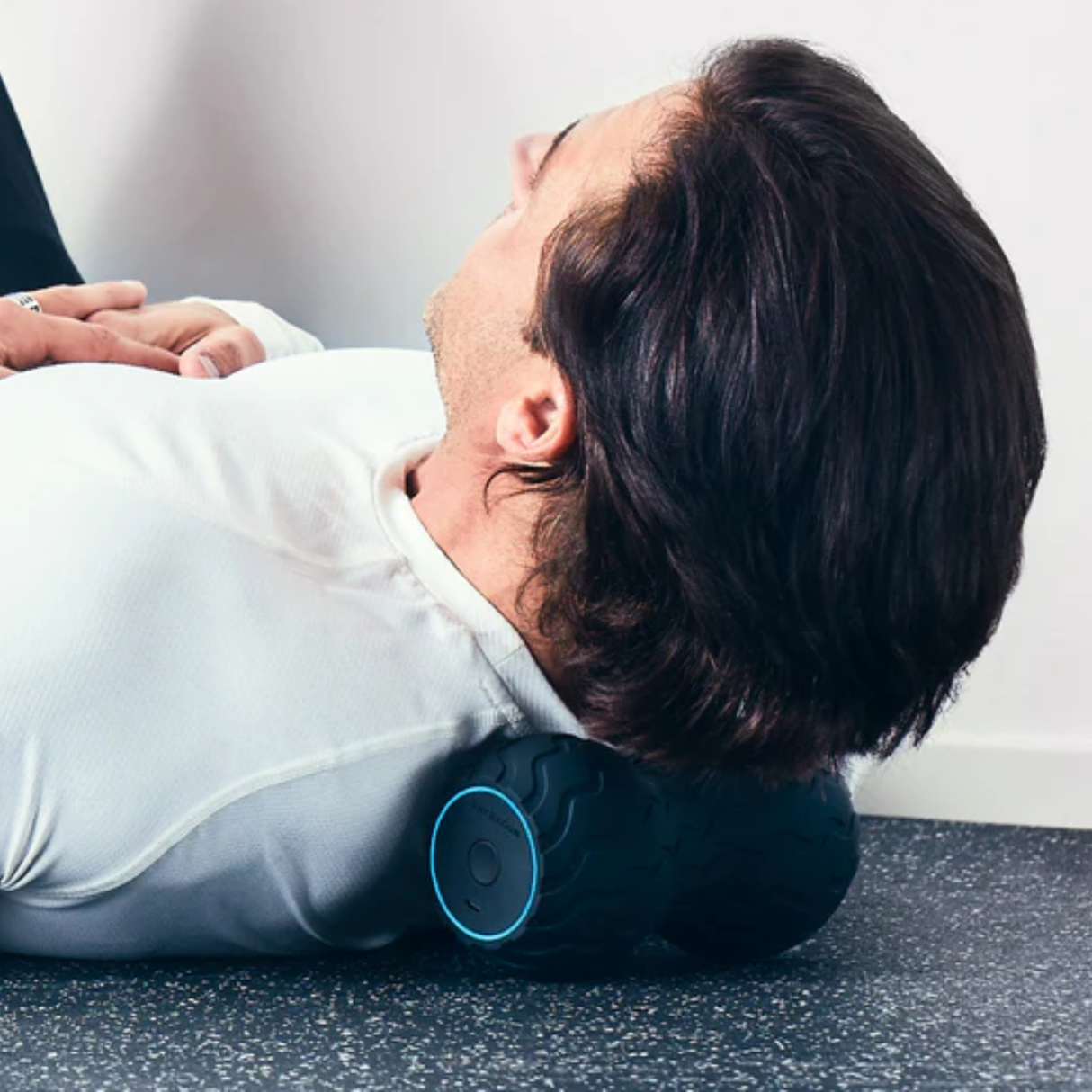 Theragun Wave Duo - Vibration Roller | Dual Pressure Muscle Massager (Black)