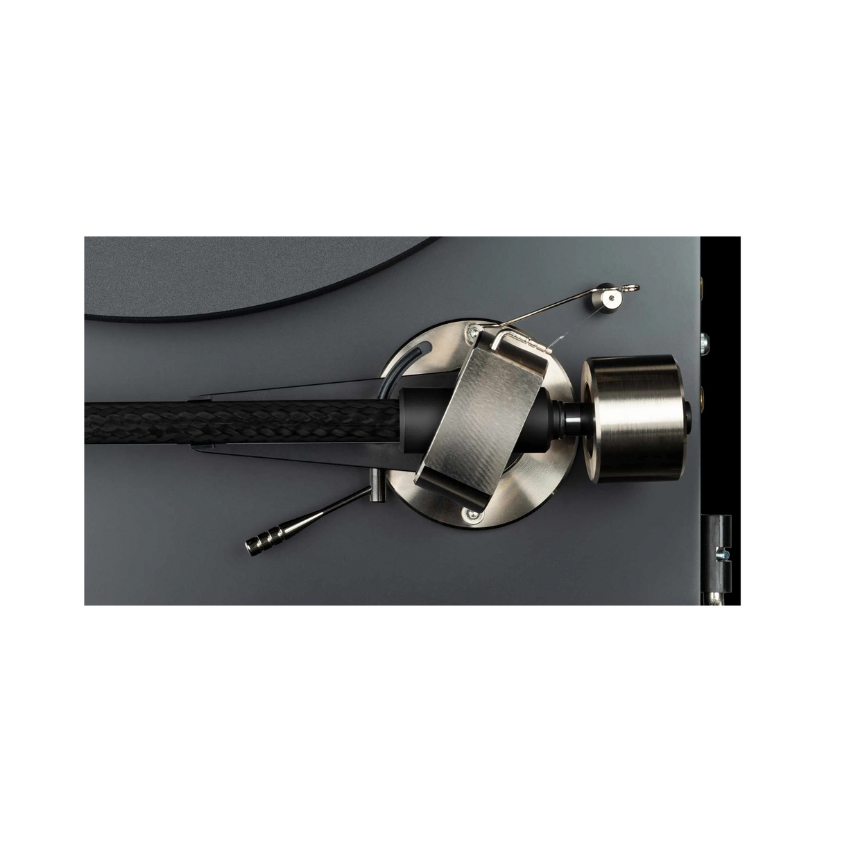 Pro-Ject Debut PRO B - MM cartridge and balanced phono Output Turntable