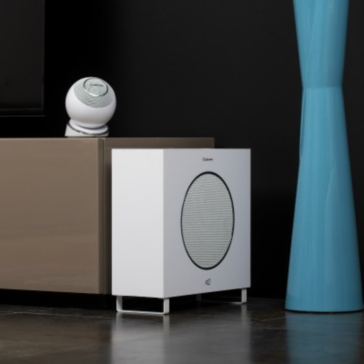 Cabasse Eole 4 - 5.1 On-Wall Satellite Speaker Package (White)