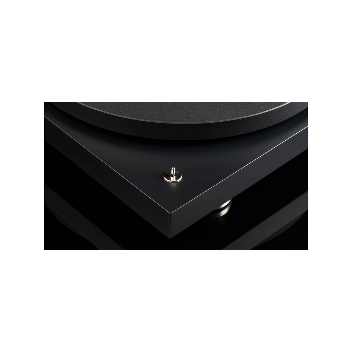 Pro-Ject Debut PRO B - MM cartridge and balanced phono Output Turntable