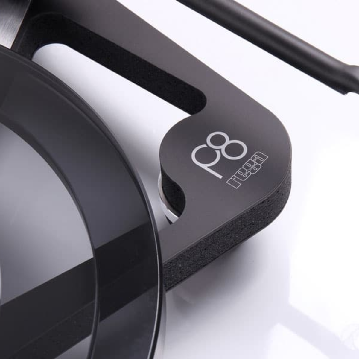Rega Planar 8 Advanced Audiophile High-End Belt-Drive Turntable with Apheta 3 MC Cartridge