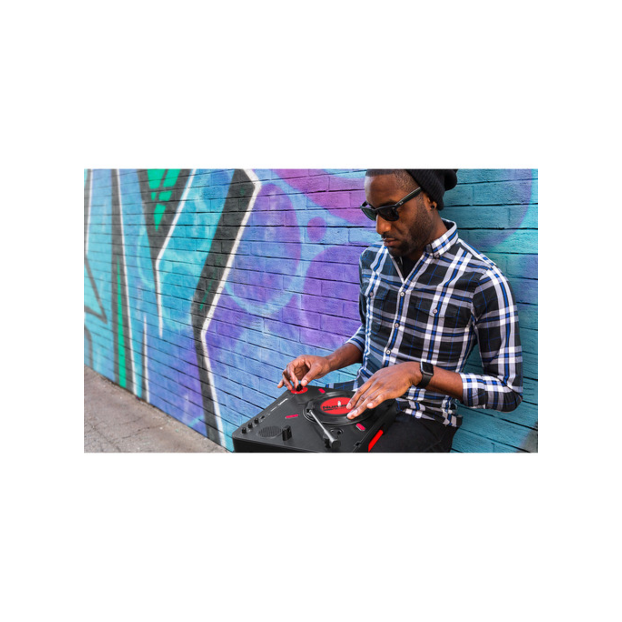Numark PT01 Scratch - Portable Turntable with DJ Scratch Switch