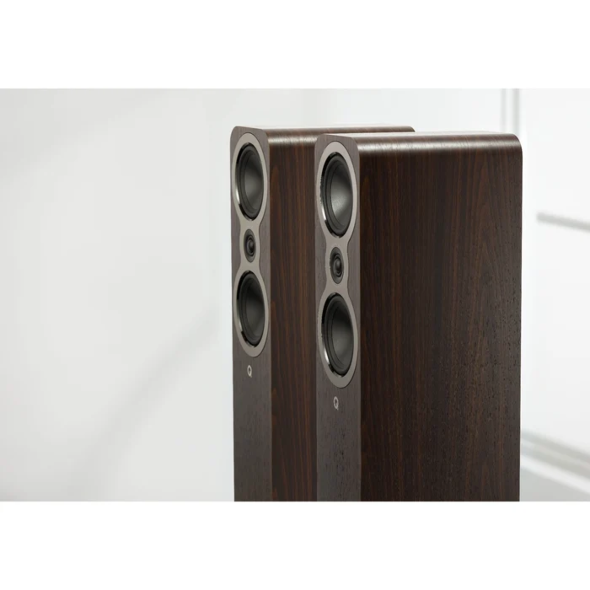 Q Acoustics 3040C - 2-Way Floorstanding Speakers (Pair) (Walnut)