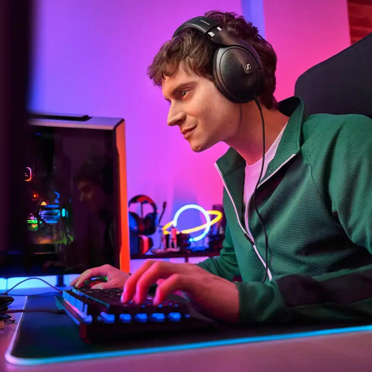 Sennheiser HD 620S - Closed‑Back Hi-Res Audiophile Wired Headphone