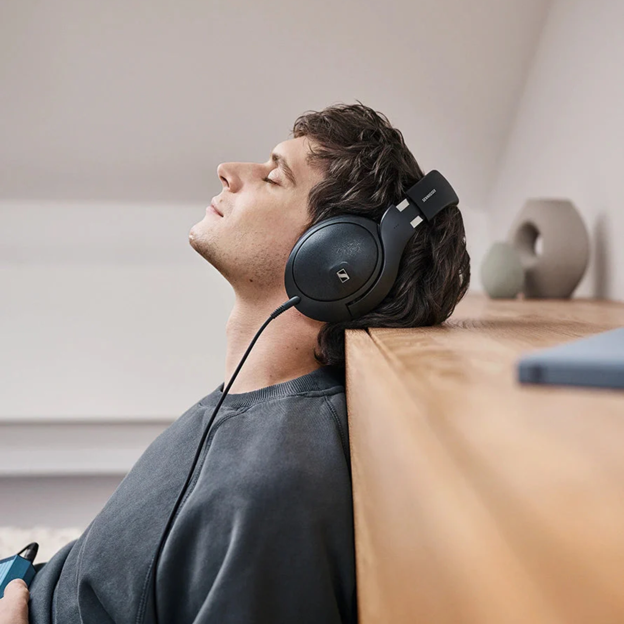 Sennheiser HD 620S - Closed‑Back Hi-Res Audiophile Wired Headphone