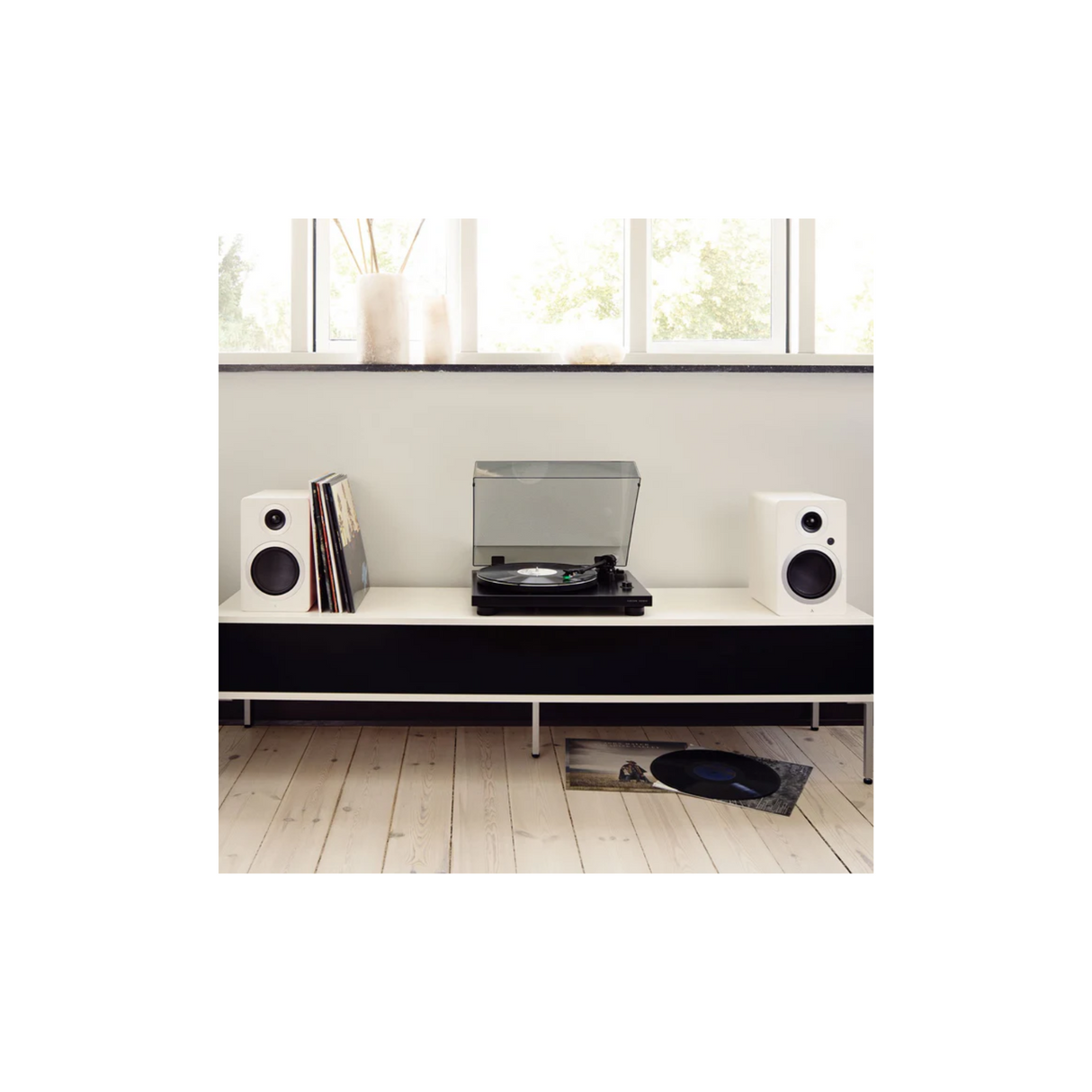 Argon Audio TT-3 - Manual Belt Drive Turntable (Black)