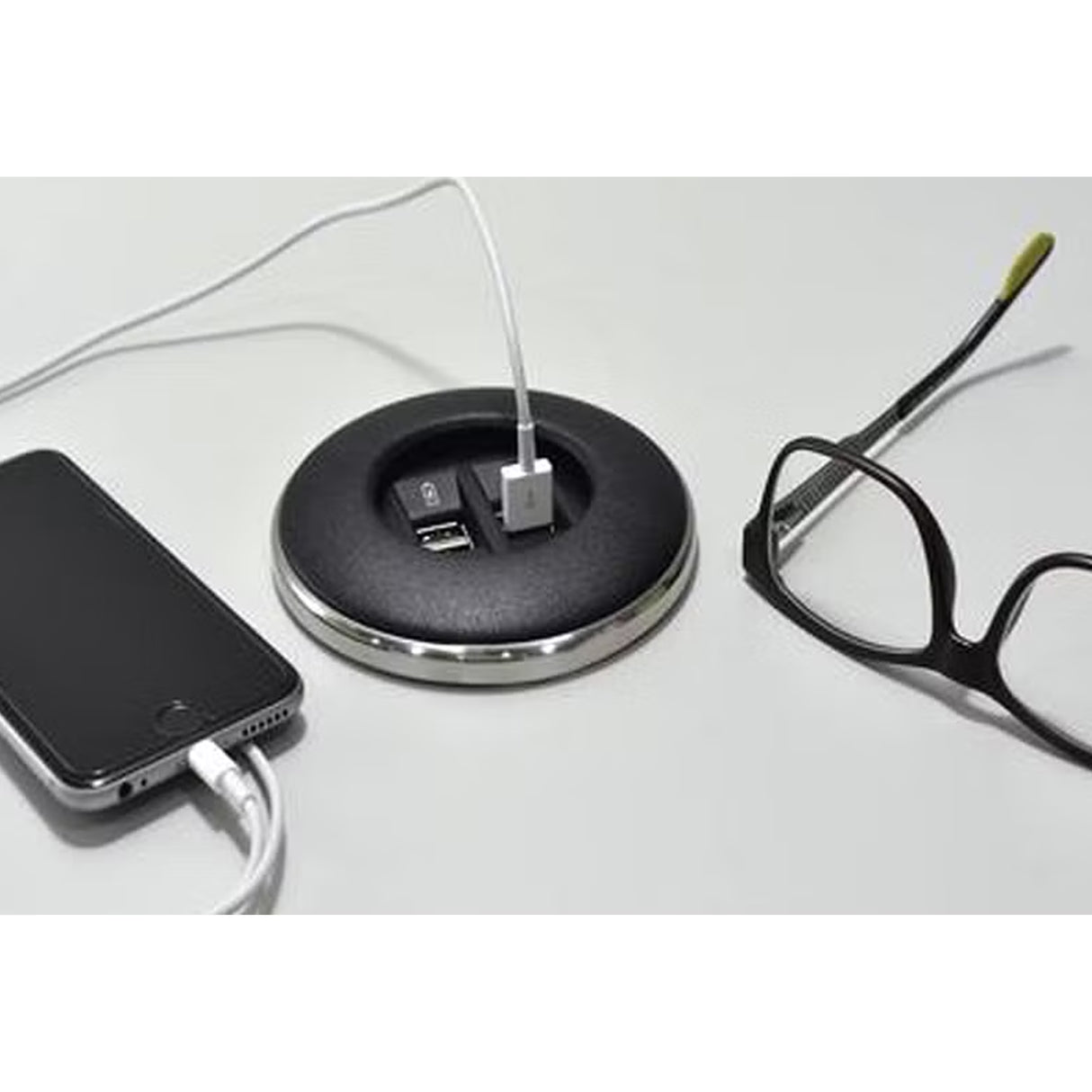 Tono Fisheye - Cable Cubby (Unique Twist Closing system with 1 Universal Power Outlet)