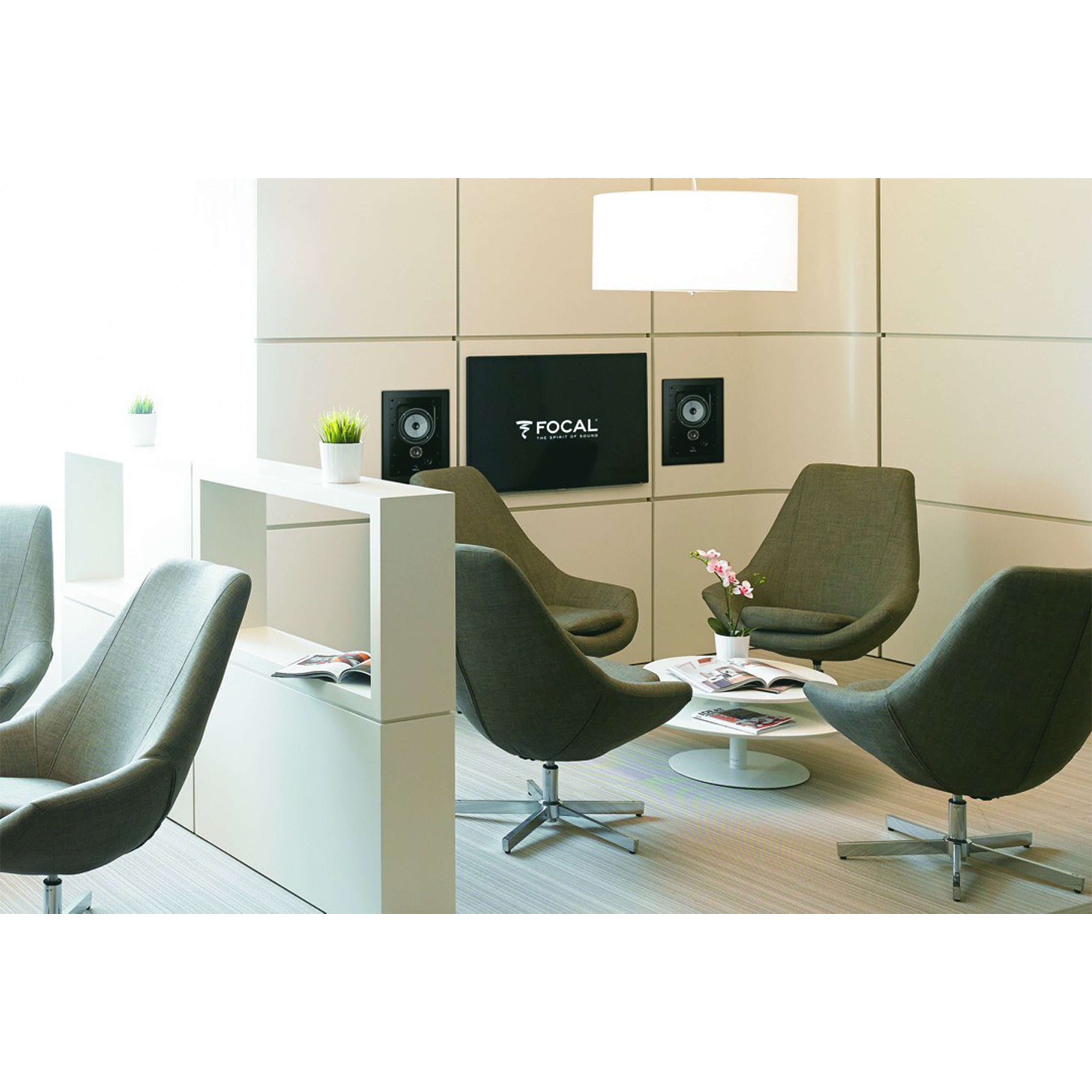 Focal electra shop in wall