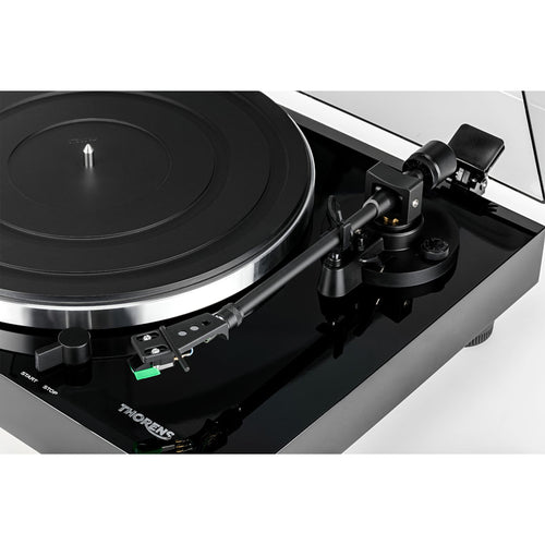 Thorens TD 202 Turntable with preamplifier Inbuilt
